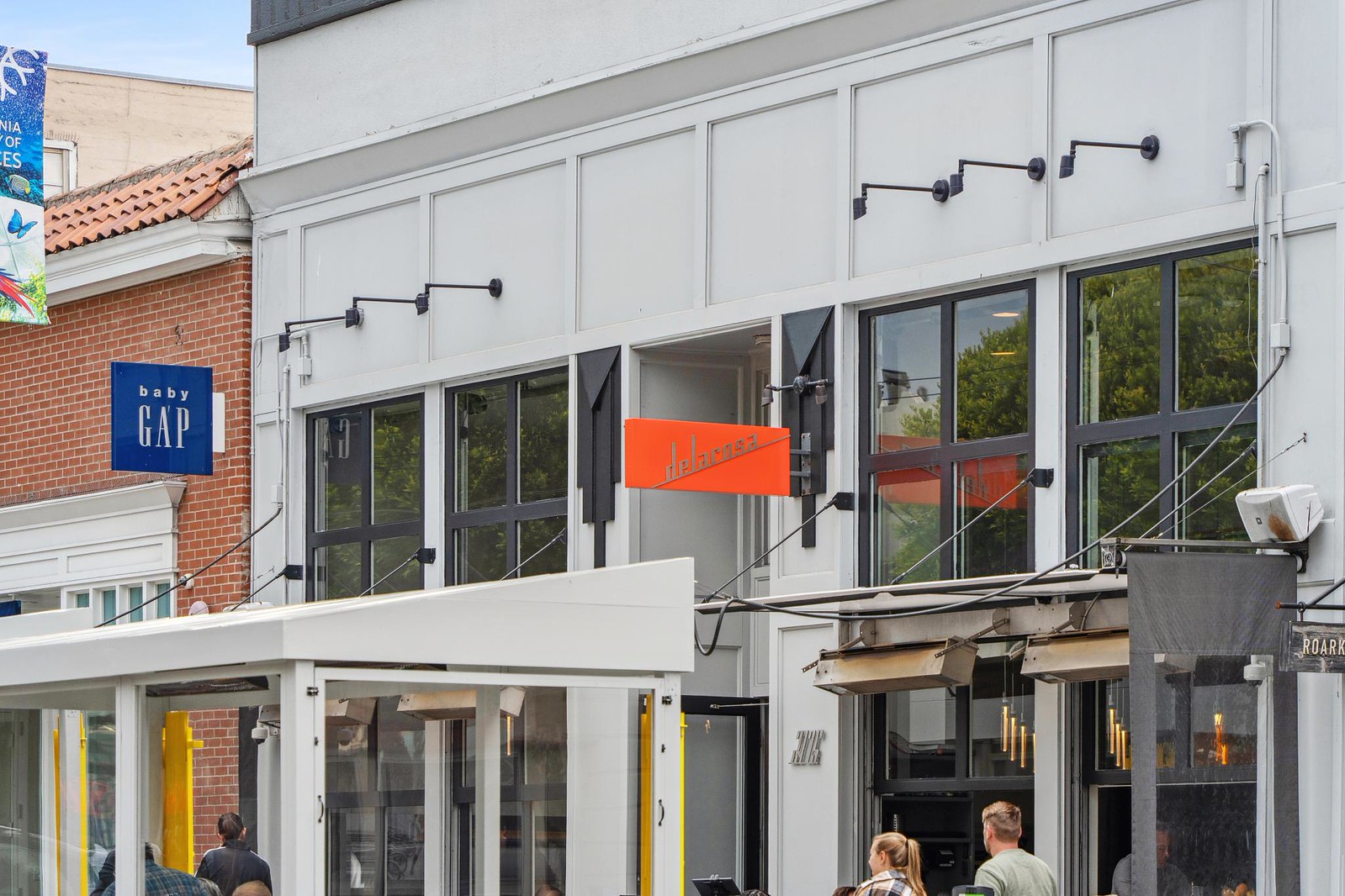 Neighborhood Restaurants and Cafes
